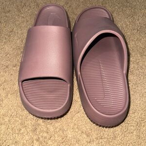 Nike Calm Slides